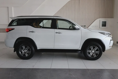 Toyota Fortuner GXR 2023 | GCC Specs | Low Mileage 46000km-Pristine Conditiom-6