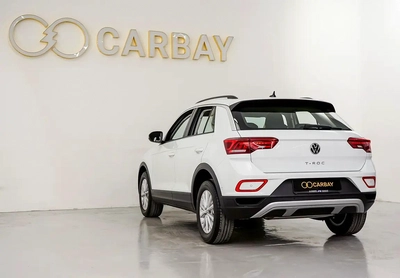 AED 1237 PM | VW T-ROC 2024 | UNDER 3 YEAR AGENCY WARRANTY SERVICE CONTRACT | LOW KMS | GCC-8