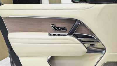 RANGE ROVER - VOGUE - FIRST EDITION - V8 P530 - GCC SPECS - UNDER WARRANTY - 2022 MODEL - GRAY/WHITE-7