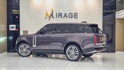 RANGE ROVER - VOGUE - FIRST EDITION - V8 P530 - GCC SPECS - UNDER WARRANTY - 2022 MODEL - GRAY/WHITE-16