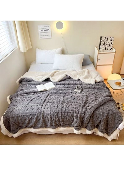 DubaiGallery Flannel Simple Double Layer Quilted Quilt, Winter Bed Sheet Quilt, Composite Leisure Blanket Warm blankets in winter-0