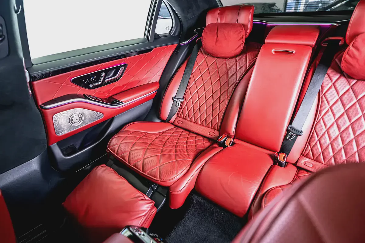 Mercedes Benz S580 L 4Matic-GCC-Gargash Warranty  Service Contract Until 05/2027-AMG Body Style-18-18