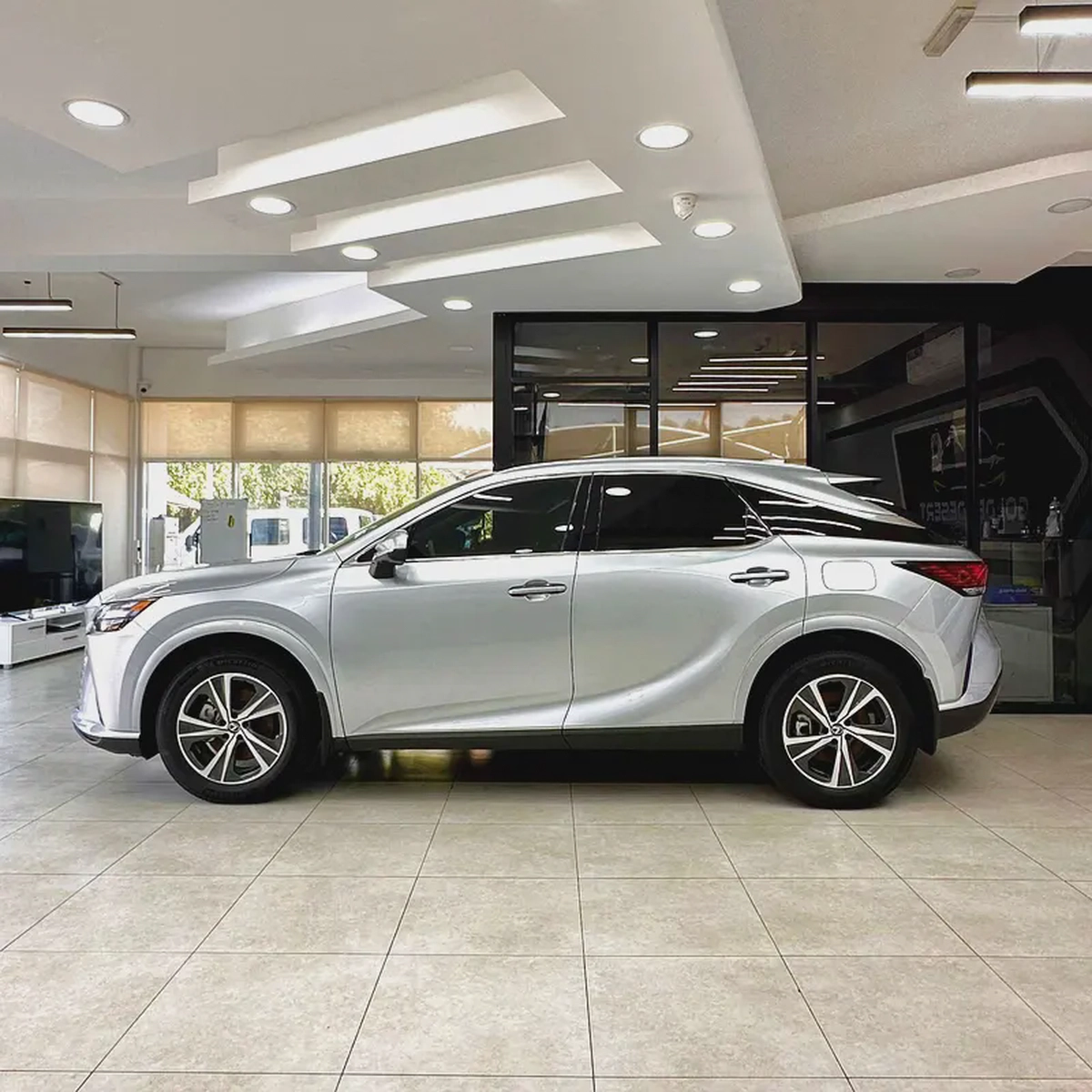 2025 Lexus Rx-350 Premium- hybrid-3-3
