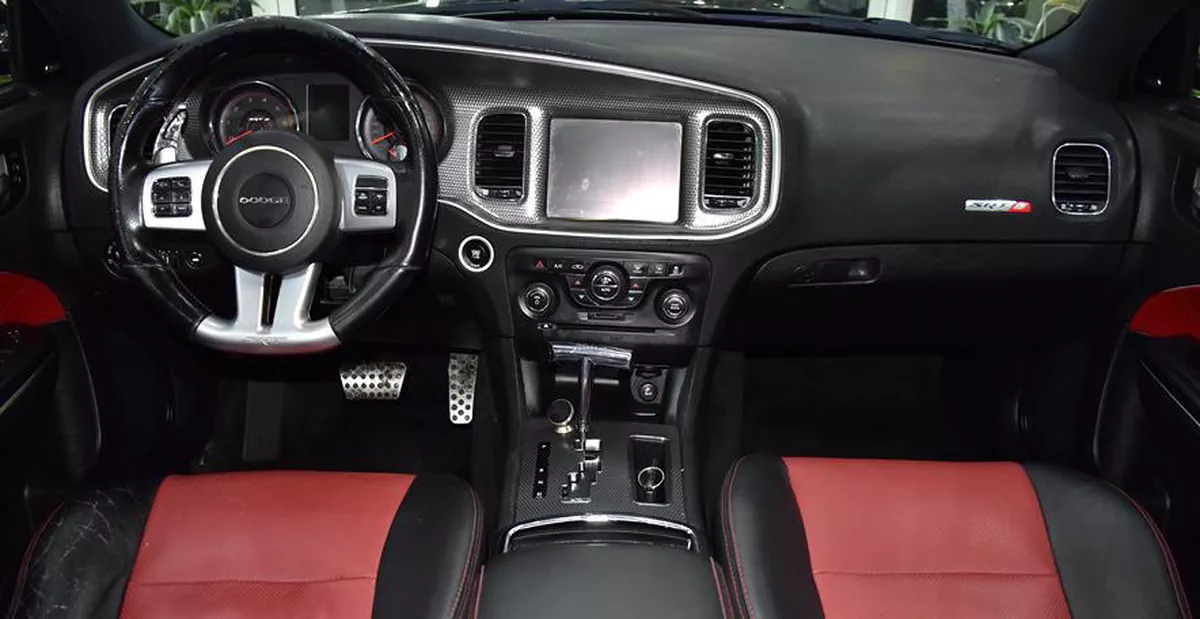 Dodge Charger SRT8 ( 2013 Model ) in Bla...-10-10