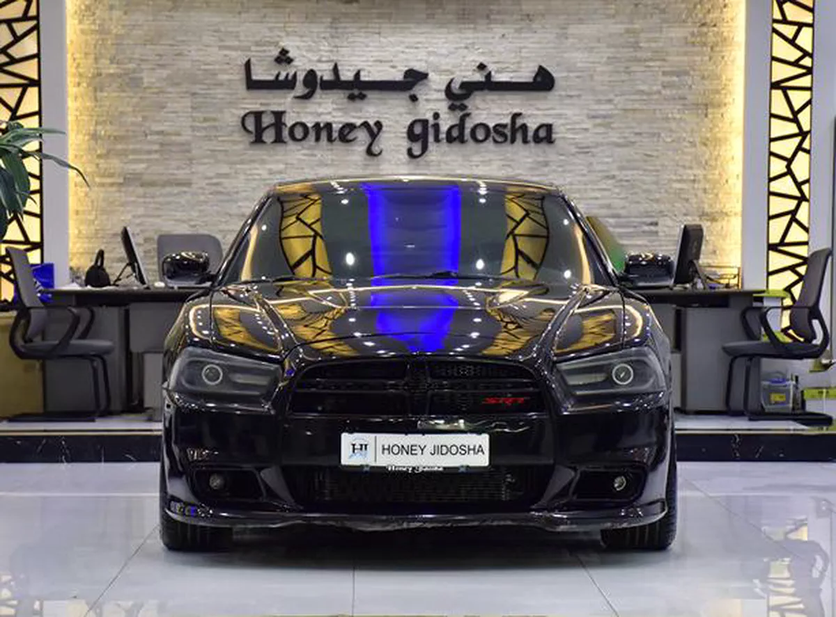 Dodge Charger SRT8 ( 2013 Model ) in Bla...