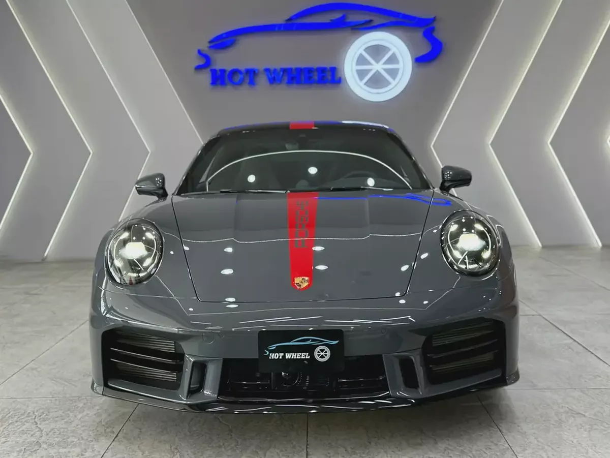 2025 - Porsche 911 Carrera | V6 Very Good condition-1-1