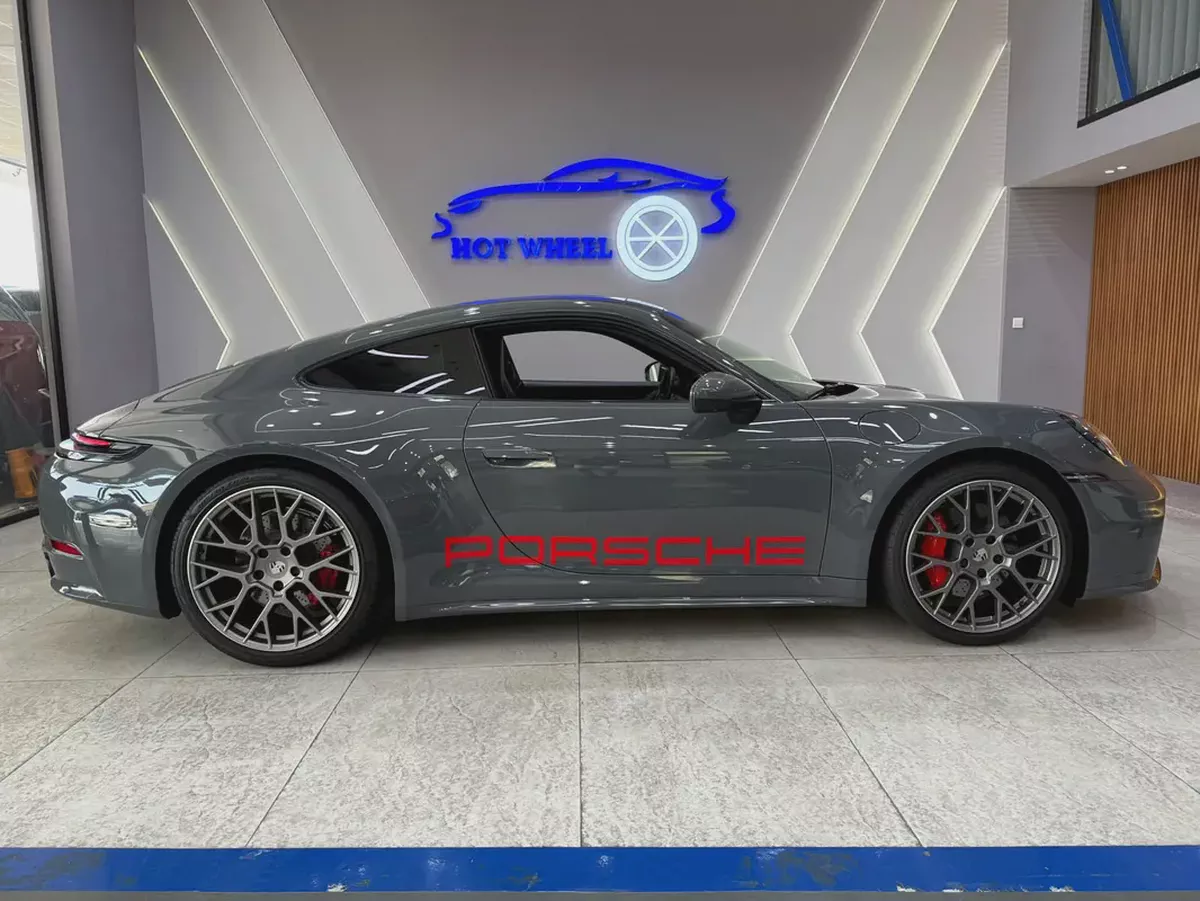 2025 - Porsche 911 Carrera | V6 Very Good condition-6-6