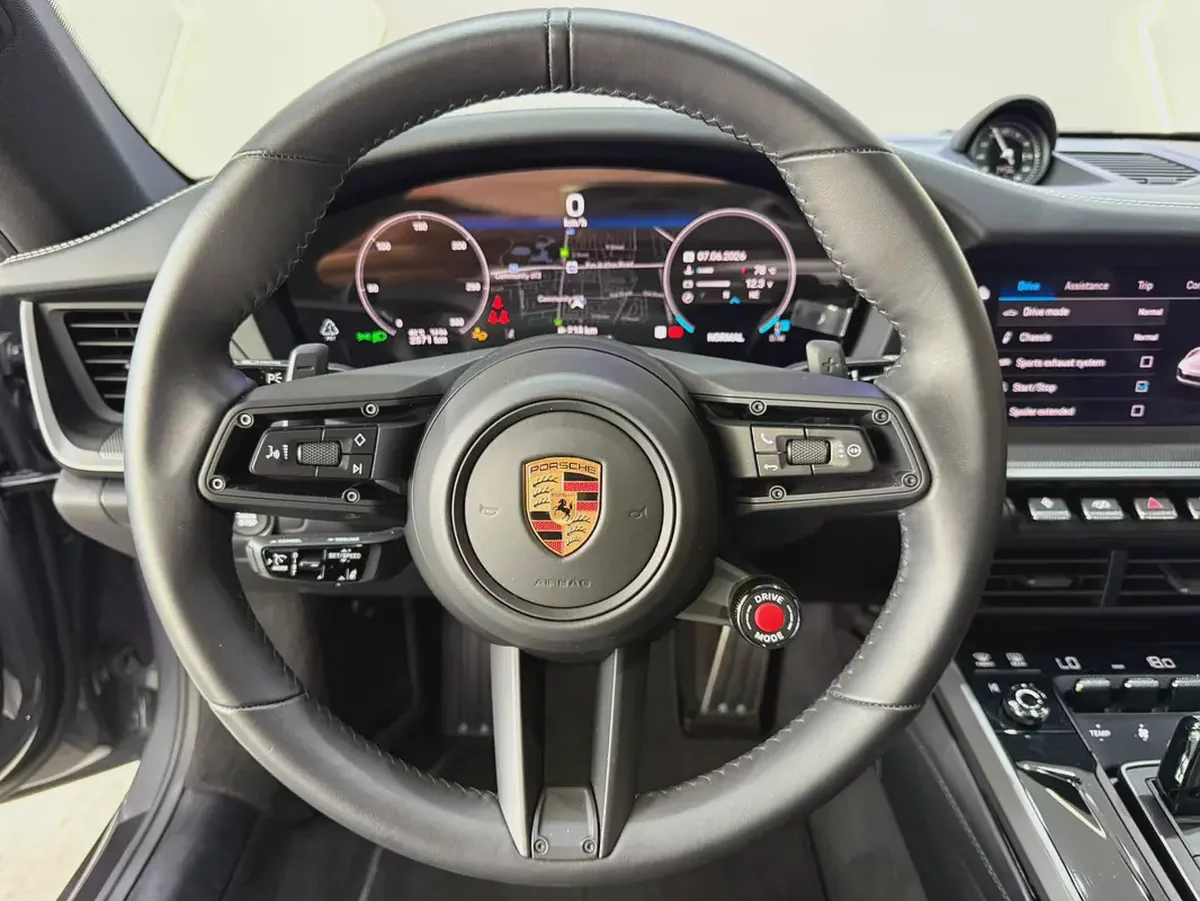 2025 - Porsche 911 Carrera | V6 Very Good condition-8-8