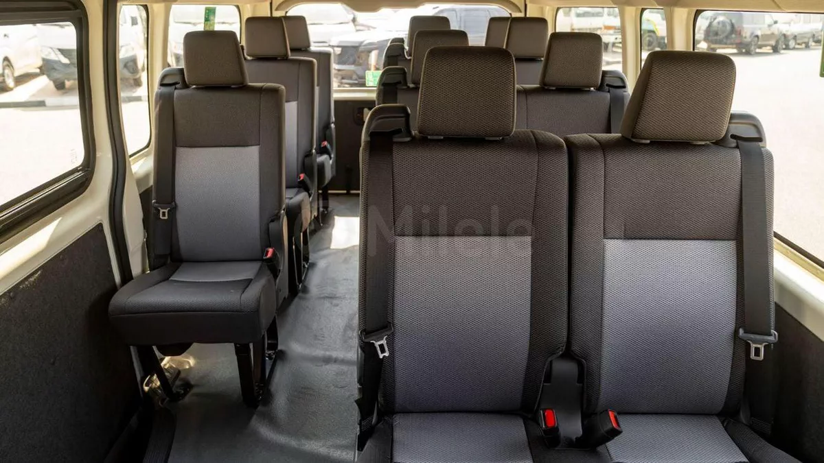 Toyota Hiace DX-15-0