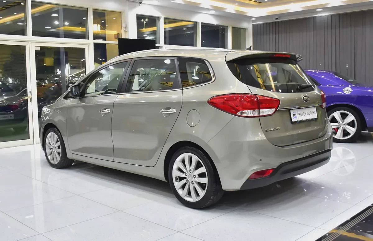 EXCELLENT DEAL for our KIA Carens 1.6L ( 2017 Model ) in Beige Color GCC Specs-6-6