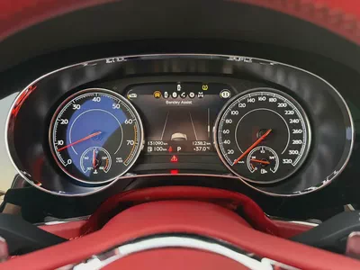 (2018) BENTLEY BENTYAGA //W12// GCC FULL OPTION -ORIGINAL PAINT--10