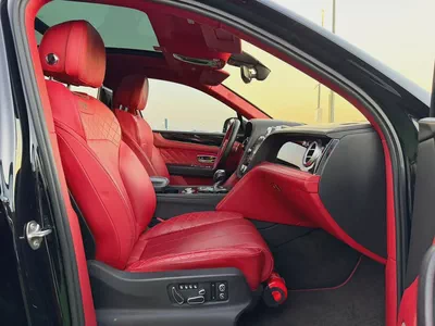 (2018) BENTLEY BENTYAGA //W12// GCC FULL OPTION -ORIGINAL PAINT--14