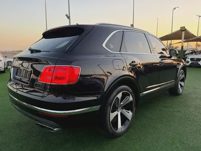 (2018) BENTLEY BENTYAGA //W12// GCC FULL OPTION -ORIGINAL PAINT--4