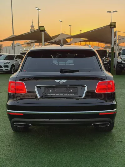 (2018) BENTLEY BENTYAGA //W12// GCC FULL OPTION -ORIGINAL PAINT--5