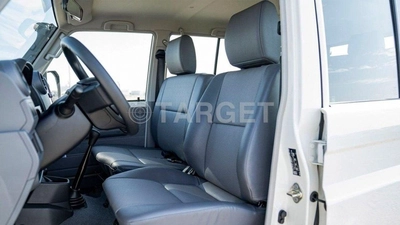 Toyota Land Cruiser 70 LX Land cruiser lc76 4.2L diesel V6 MY2024 FOR EXPORT ONLY-9
