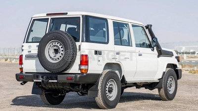 Toyota Land Cruiser 70 LX Land cruiser lc76 4.2L diesel V6 MY2024 FOR EXPORT ONLY-2