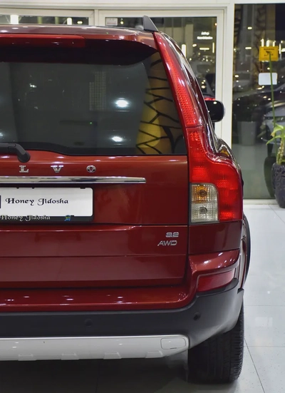 EXCELLENT DEAL for our Volvo XC90 3.2 AWD ( 2011 Model ) in Red Color GCC Specs-8