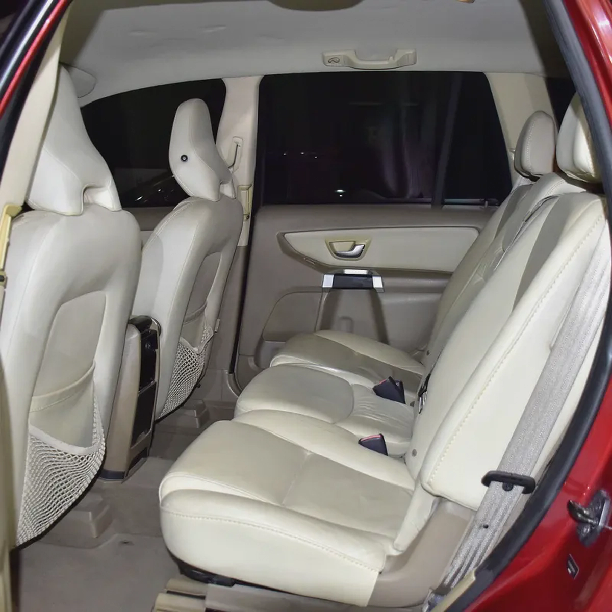 EXCELLENT DEAL for our Volvo XC90 3.2 AWD ( 2011 Model ) in Red Color GCC Specs-14-14