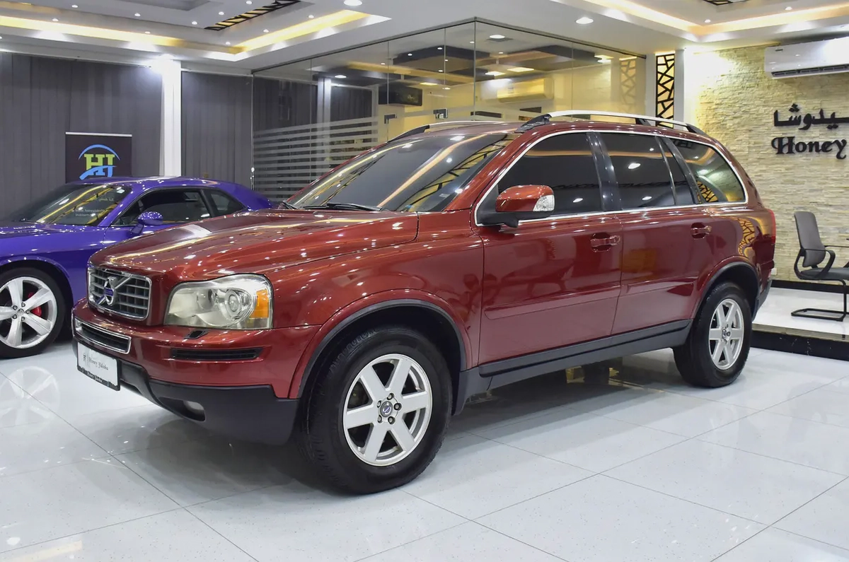 EXCELLENT DEAL for our Volvo XC90 3.2 AWD ( 2011 Model ) in Red Color GCC Specs-1-1