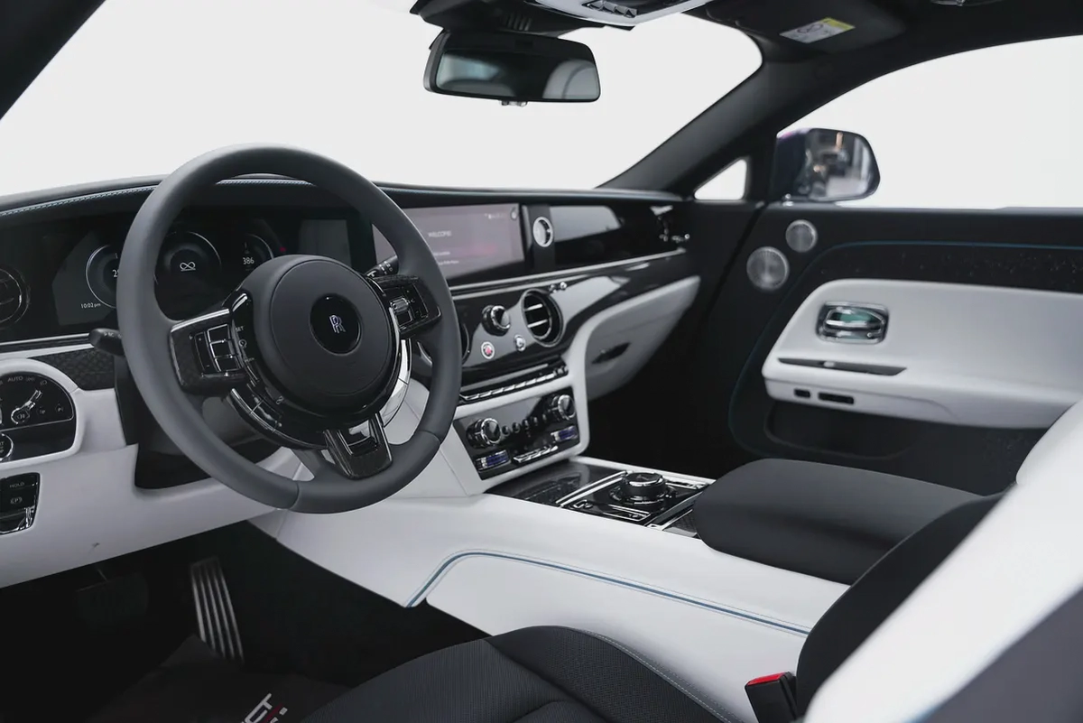 2025 Rolls-Royce Spectre Black Badge | European Specs-14-14