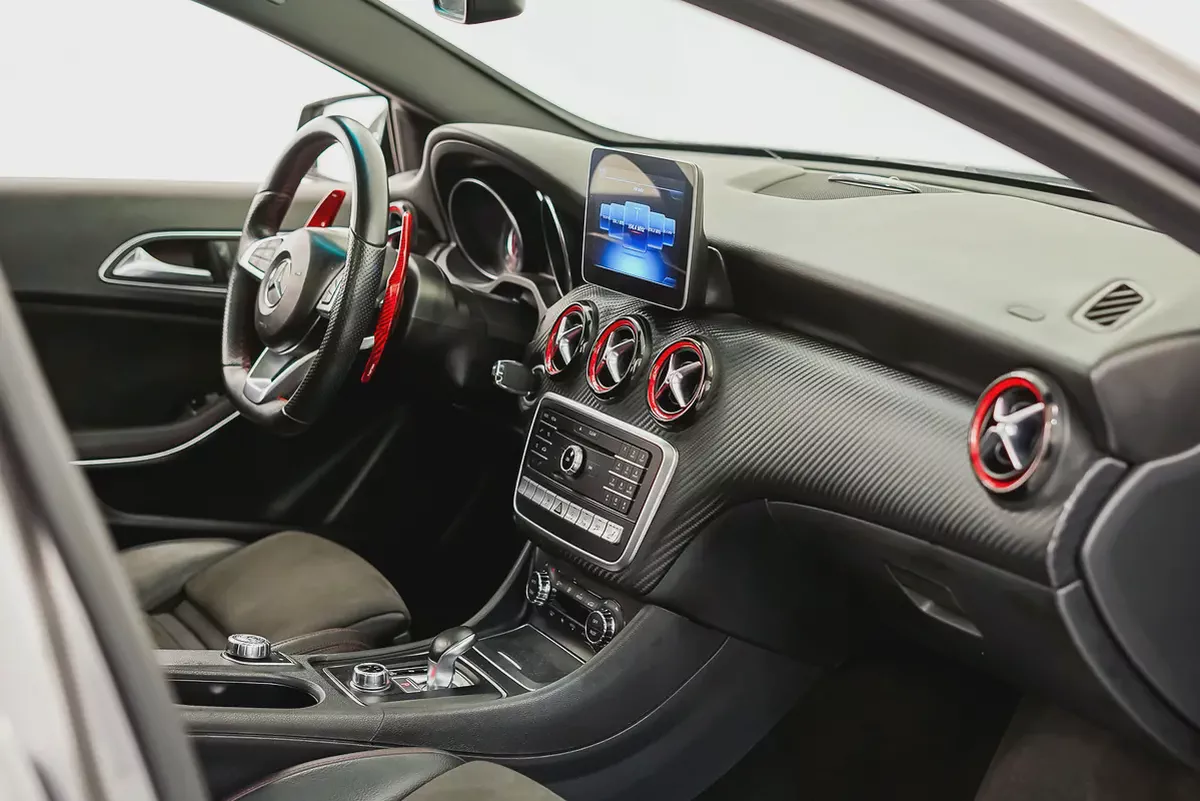 AED 1081 PM | MERCEDES BENZ A45 4MATIC AMG 2018 | PRISTINE CONDITION | 2 YEAR WARRANTY-15-15