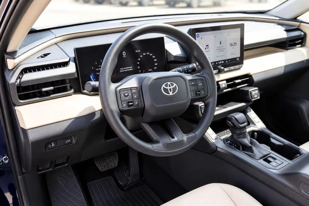 Toyota RAV4 XLE TOYOTA RAV4 2.0-4-0