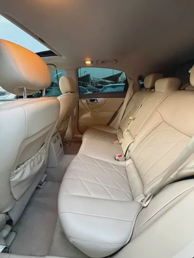 Infiniti QX70 Sport Luxury Plus 2017 - American Specs - Excellent Condition-12