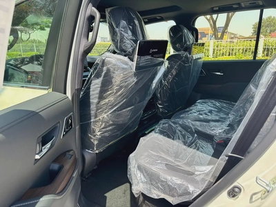 Toyota Land Cruiser VX 2026 | GCC Specs | Brand New-14