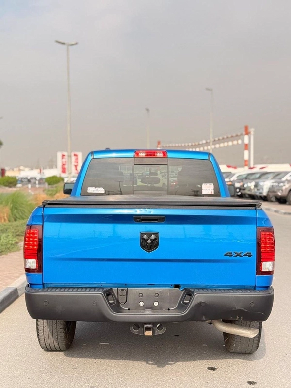 RAM 1500 REBEL 1 1500 Classic WARLOCK 4x4