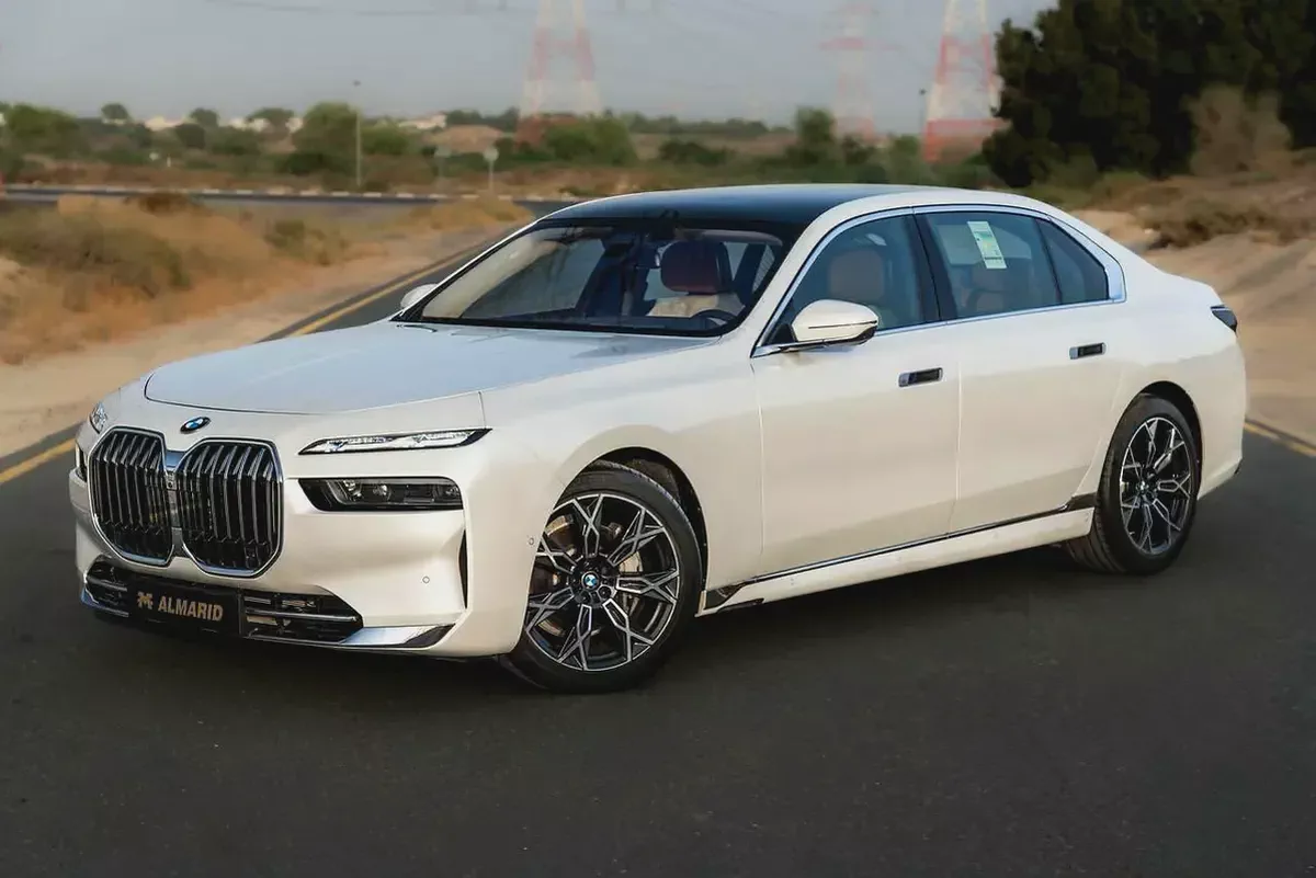 2026 BMW 735i Business Excellence | GCC | 1,700 KM | 2 Years Warranty | AED 335,000