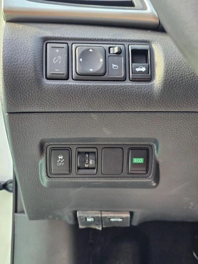 Nissan Sentra 1.6L-10