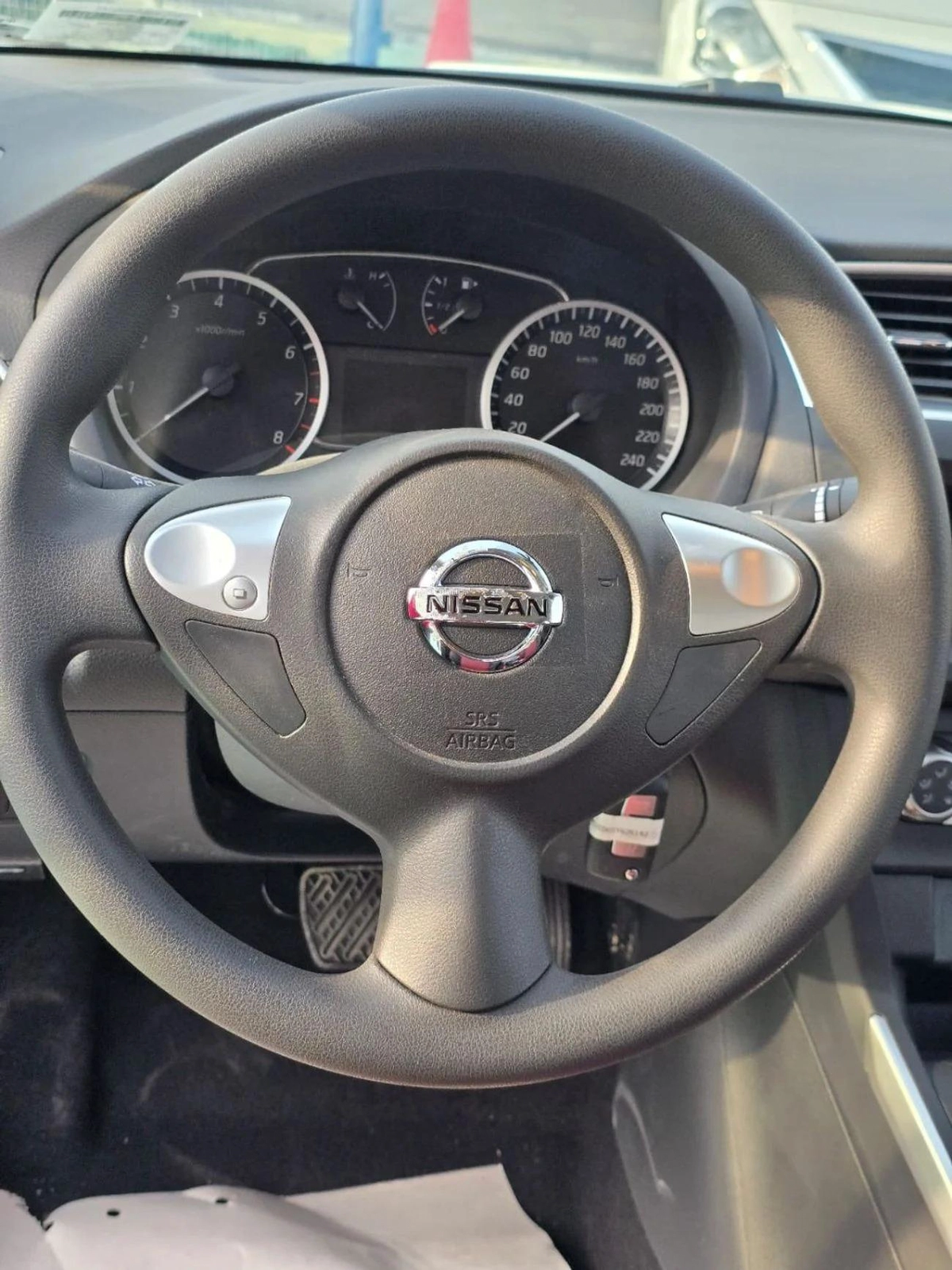 Nissan Sentra 1.6L-1-1