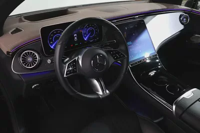 Mercedes EQE 350+ 2024 | GARGASH WARRANTY + SERVICE CONTRACT I GCC Specs |ACCIDENTS FREE-9