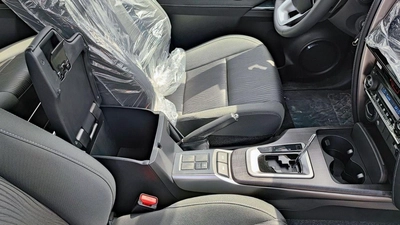 Toyota Fortuner EXR Toyota Fortuner / 2.7L V4 Petrol /  Climate Control / Only for Africa Special Price-11
