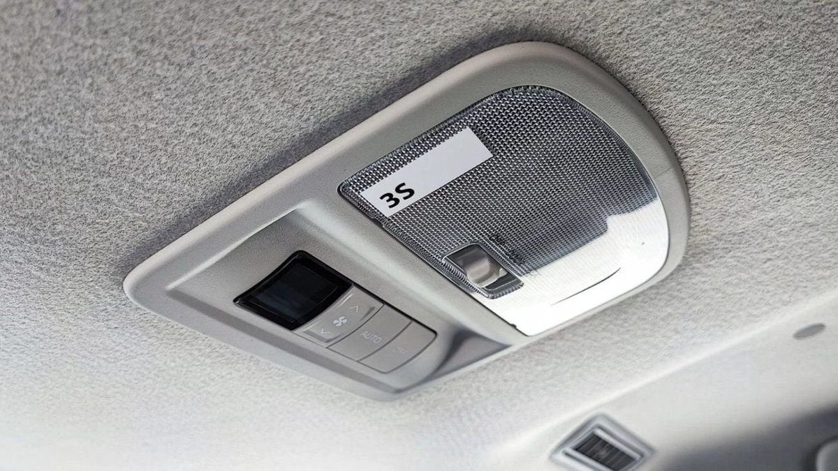 Toyota Fortuner EXR Toyota Fortuner / 2.7L V4 Petrol /  Climate Control / Only for Africa Special Price-17-0