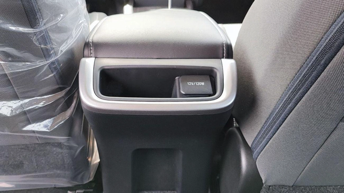 Toyota Fortuner EXR Toyota Fortuner / 2.7L V4 Petrol /  Climate Control / Only for Africa Special Price-18-0