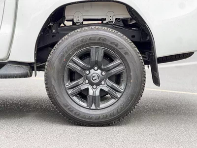 Toyota Hilux EXPORT ONLY - S GLX 2.7L AWD A/T EXPORT ONLY - 2.7L AWD A/T (Key Start)-10
