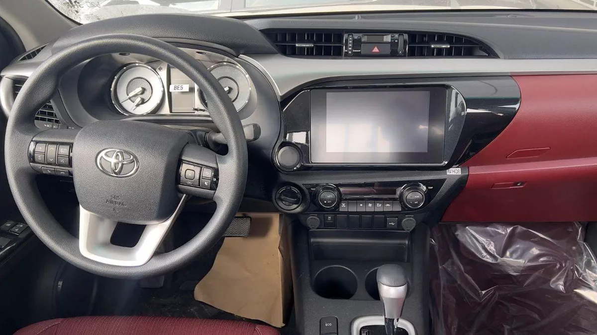 Toyota Hilux EXPORT ONLY - S GLX 2.7L AWD A/T EXPORT ONLY - 2.7L AWD A/T (Key Start)-23-0