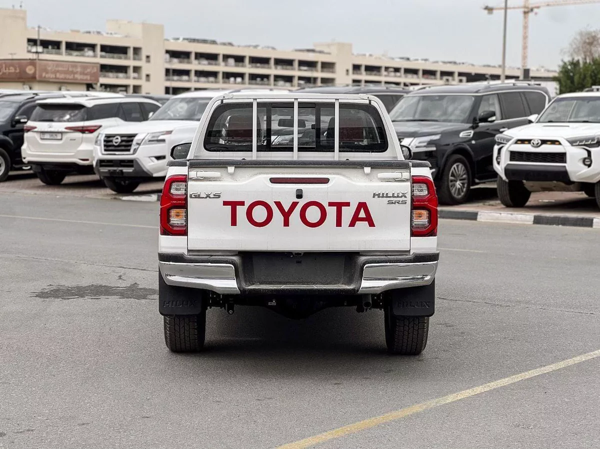 Toyota Hilux EXPORT ONLY - S GLX 2.7L AWD A/T EXPORT ONLY - 2.7L AWD A/T (Key Start)-5-0