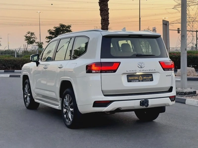 2024 Toyota Land Cruiser GXR 4.0l V6, Dealer Warranty, GCC Specifications-4