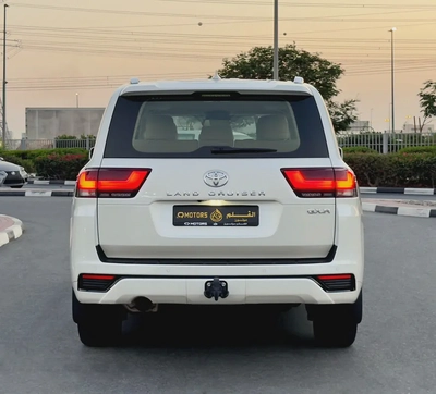 2024 Toyota Land Cruiser GXR 4.0l V6, Dealer Warranty, GCC Specifications-5