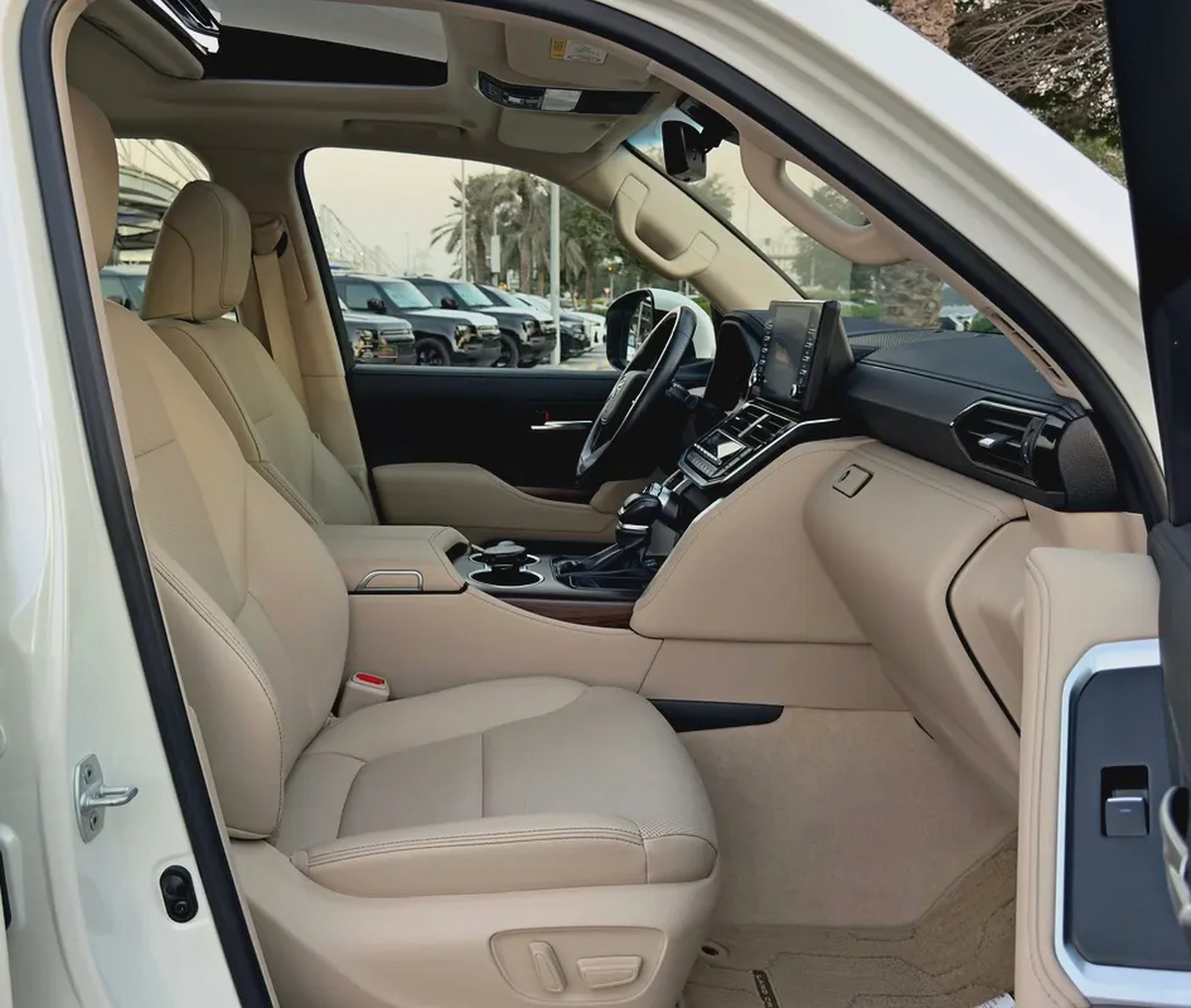 2024 Toyota Land Cruiser GXR 4.0l V6, Dealer Warranty, GCC Specifications-10-10