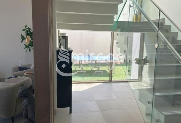 Vacant 4BR Villa | Premium Finishes | Prime Area
