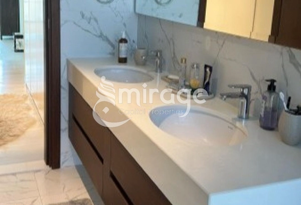 Vacant 4BR Villa | Premium Finishes | Prime Area