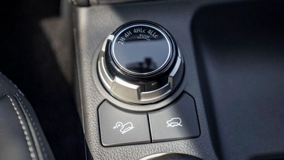 Mitsubishi L200 Mitsubishi L200 Sportero 2.4L Diesel 2025-13