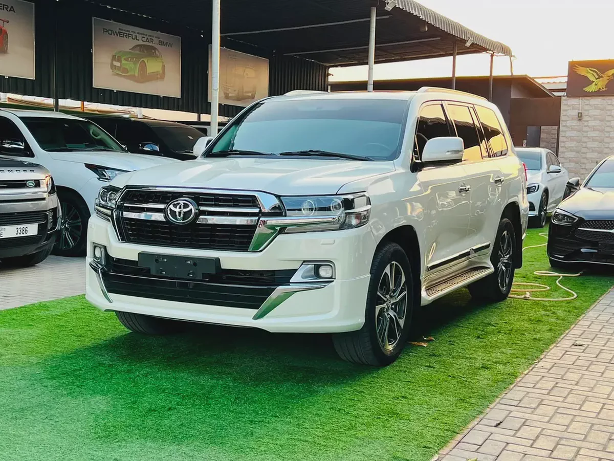Toyota Land Cruiser VXR Grand Touring 2020 | GCC Specs | Pristine Condition-10-10
