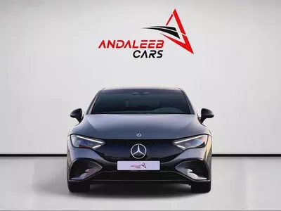 HYPERSCREEN | AGENCY WARRANTY | LONG RANGE | MERCEDES EQE 350+ AMG | FULL AGENCY SERVICE HISTORY-1