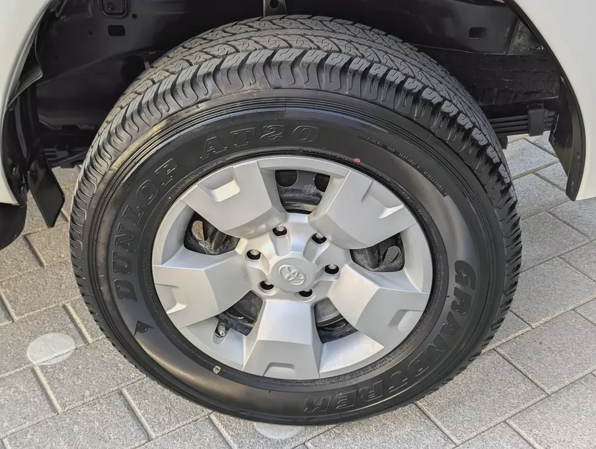 Toyota Hilux Diesel GCC Specs | 4x4 Pickup | Excellent Condition | Ready for Work  Adventure-17-17