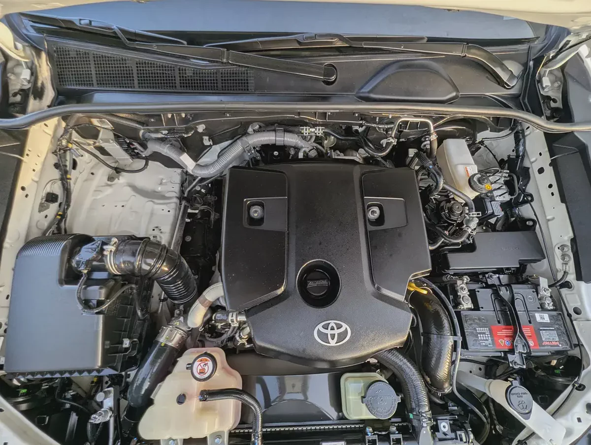 Toyota Hilux Diesel GCC Specs | 4x4 Pickup | Excellent Condition | Ready for Work  Adventure-18-18
