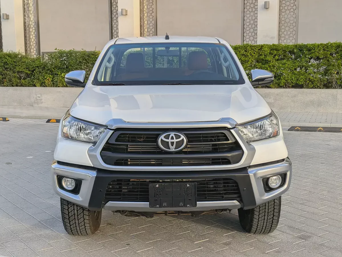 Toyota Hilux Diesel GCC Specs | 4x4 Pickup | Excellent Condition | Ready for Work  Adventure-3-3